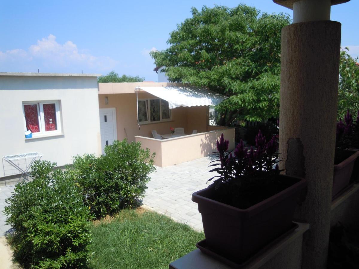 Apartmani Olives Nin Εξωτερικό φωτογραφία